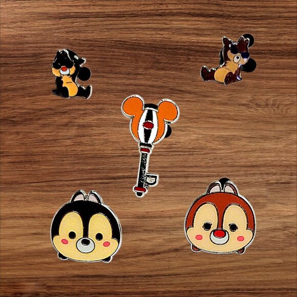 5 Chip and Dale Disney Parks Trading Pins, Plus 2 Bonus Pins - Picture 1 of 2